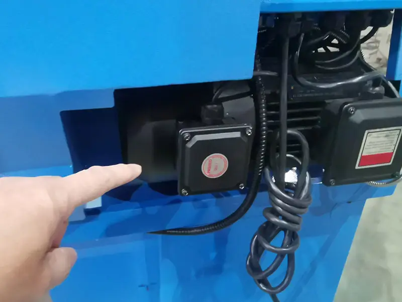 SP2110 5Електромагнитна спирачка
